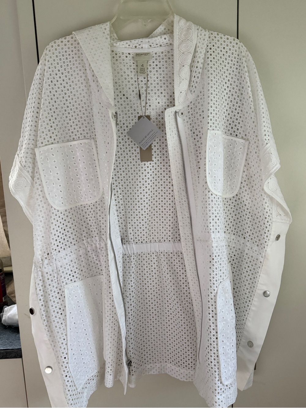 NWT Chico’s Zenergy Eyelet Hooded Anorak Jacket, Optic White, XXL/20; $129 - Picture 5 of 15
